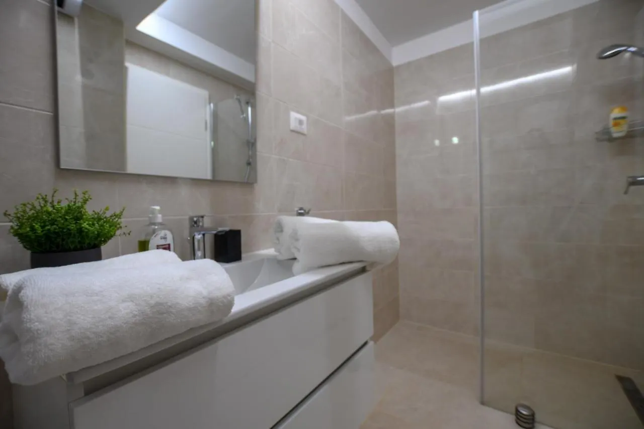 Villa Ariya 0*, Umag