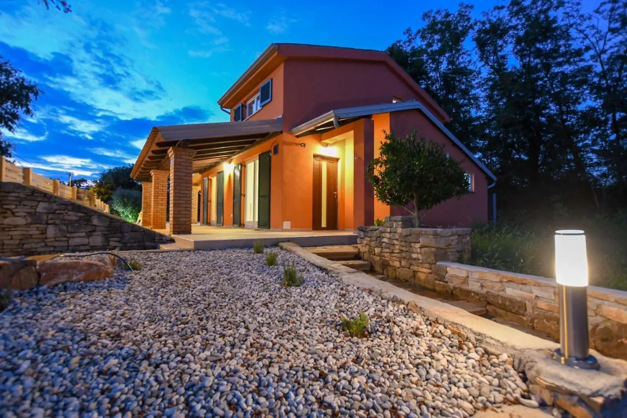 Villa Ariya 0*, Umag